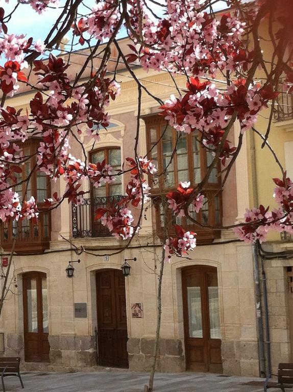 Emebed Posada Кастрохерис Экстерьер фото