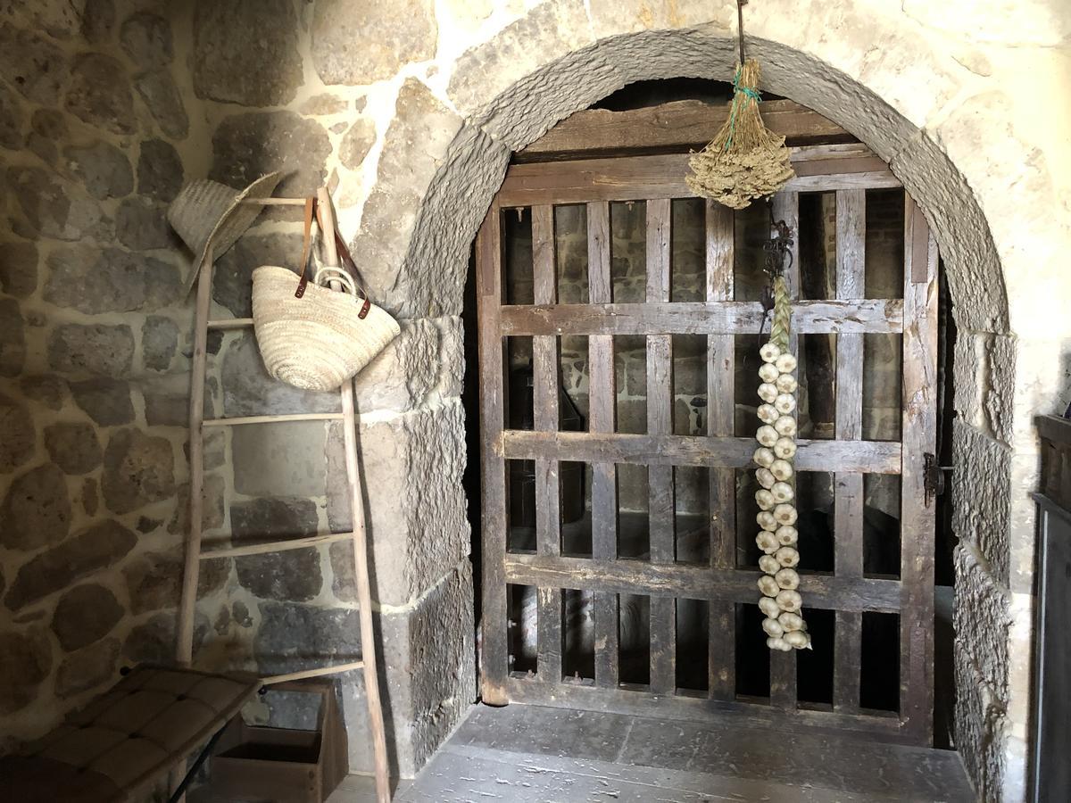 Emebed Posada Кастрохерис Экстерьер фото